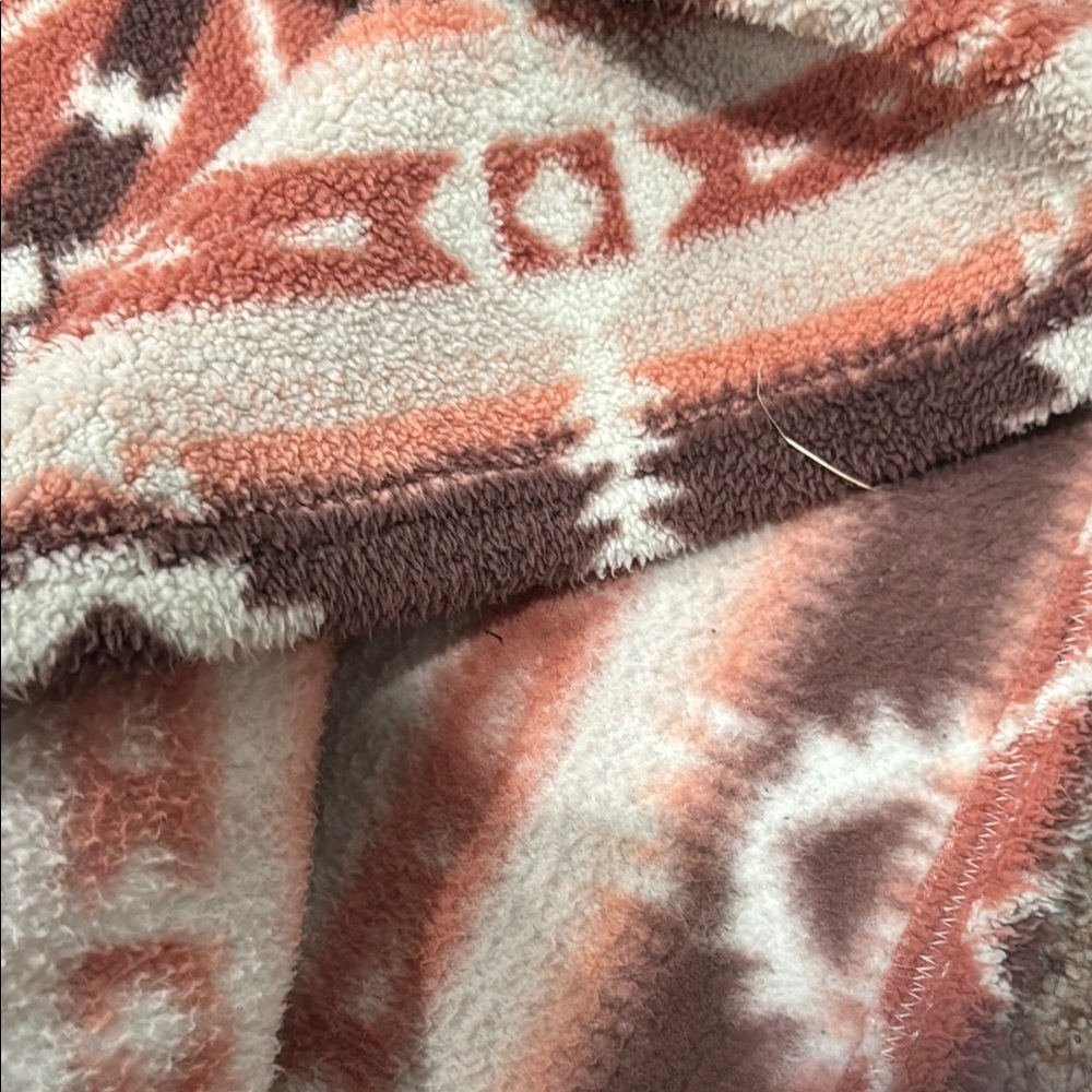 Aztec Patterned Women's Jacket - Picture 4 of 4